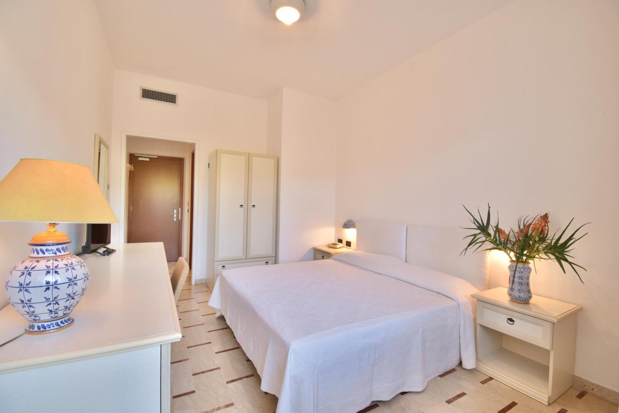Cossyra Hotel Madonna Delle Grazie エクステリア 写真
